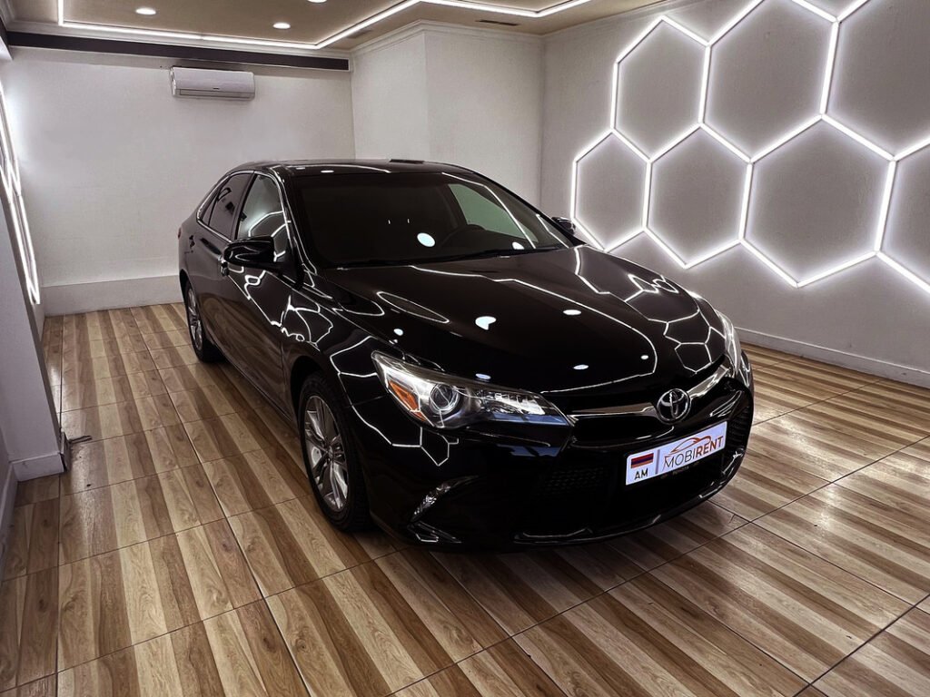 Toyota Camry 2016 — լուսանկար 2