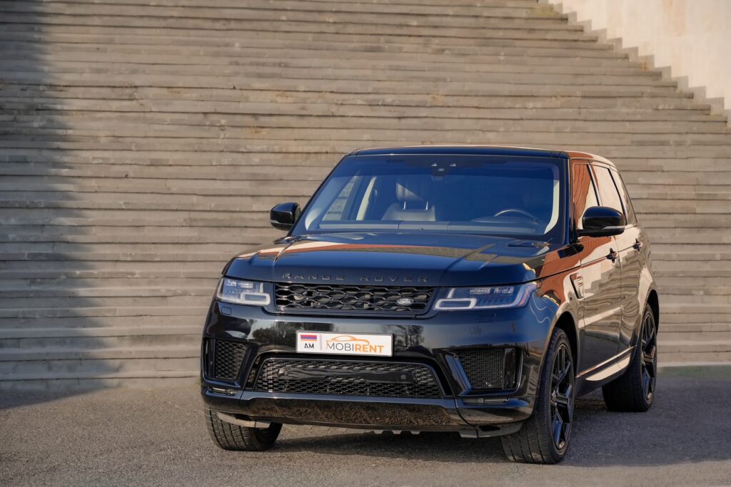 Range Rover Sport 2020 — լուսանկար 1